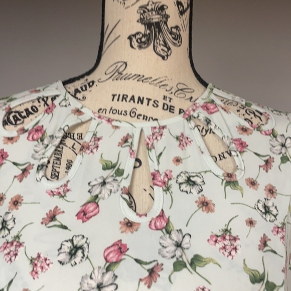 Gabby Skye Dress NWT, W 8, fit & flare, floral - Picture 3 of 12